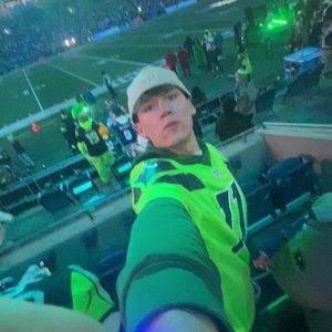 Meet your Posher, Landen
